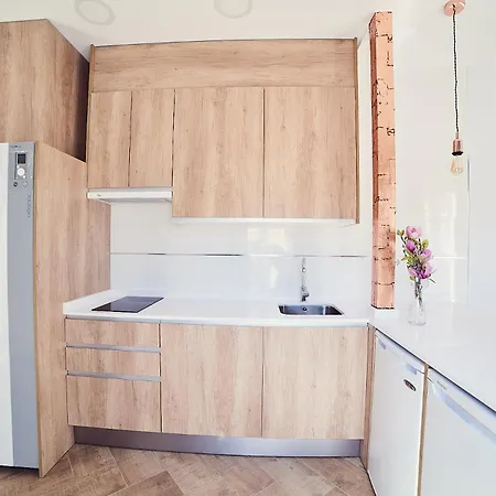 アパート La Balconada De - Parking Gratis - 2 *