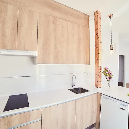 アパート La Balconada De - Parking Gratis - 2 *